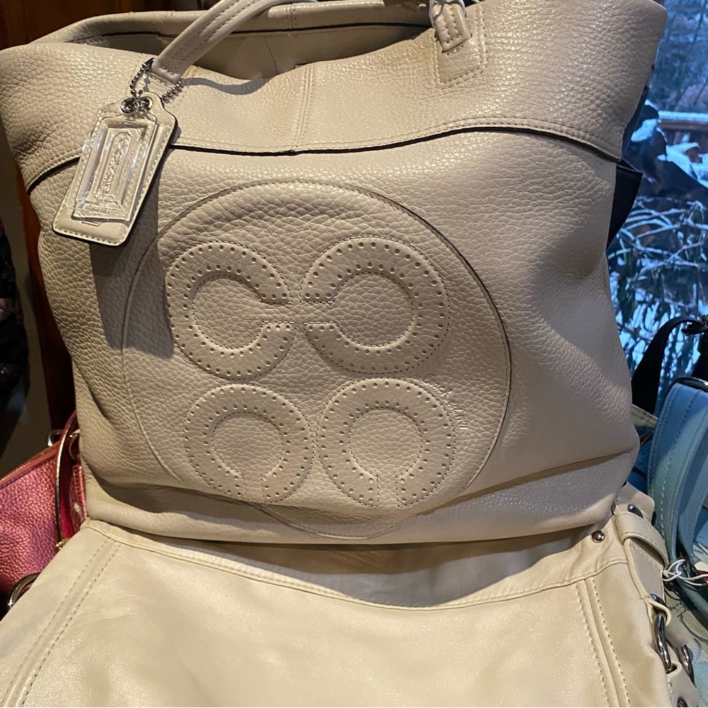 Coach: Preview my unlisted items - Picture 8 of 15